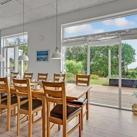 펜션 Amazing Home In Spottrup With Wifi