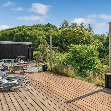 Three-bedroom In Spottrup