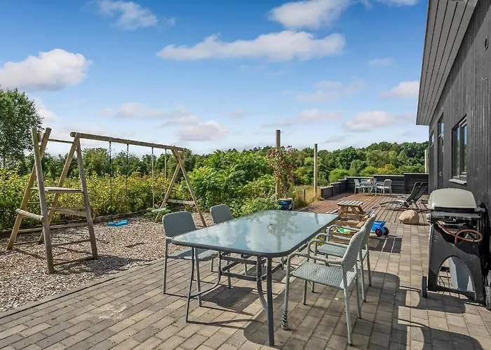 Three-bedroom In * Spottrup