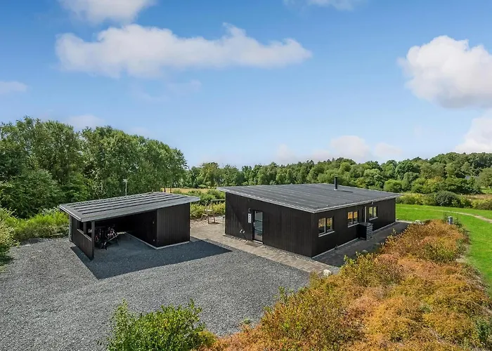 Three-bedroom In Spottrup
